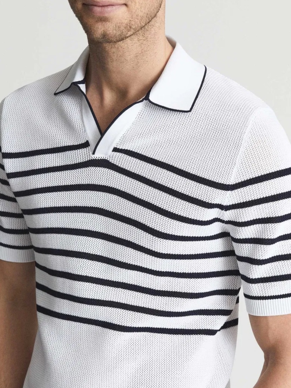 REISS Men's White Short-Sleeve Polo Sweater with Black Stripes size XL